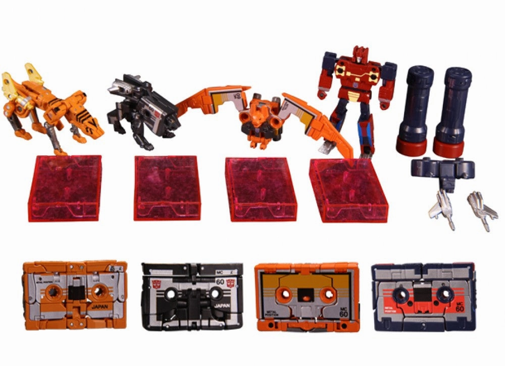 Transformers Masterpiece MP-15/16-E Cassettbot vs Cassettron Flying Pose Convention Exclusive