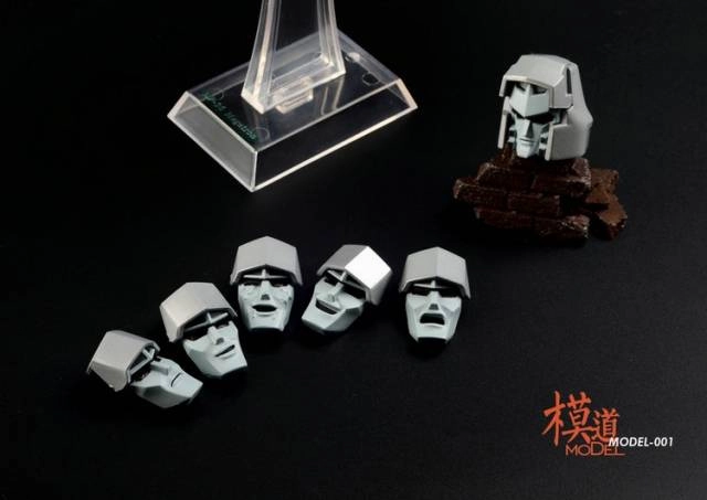 Multiplayer Option MoDel Model-001 Light Up Head for MP-36 Megatron Upgrade Kit