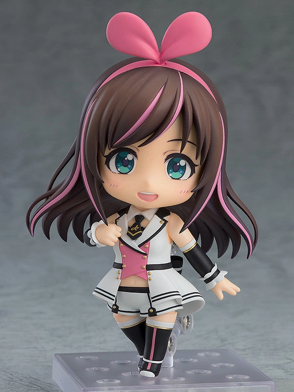 Nendoroid #1115 Kizuna Ai: AI Channel 2019 Ver Virtual Youtuber Holiday Celebration Multiverse Theory