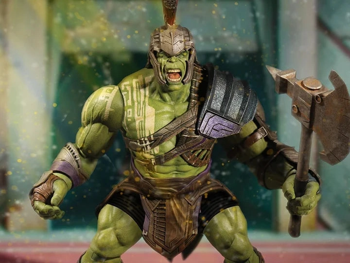 Mezco Toyz ONE:12 Collective: Gladiator Hulk from Thor Ragnorok Action Figure Constant Companion Silicone Model