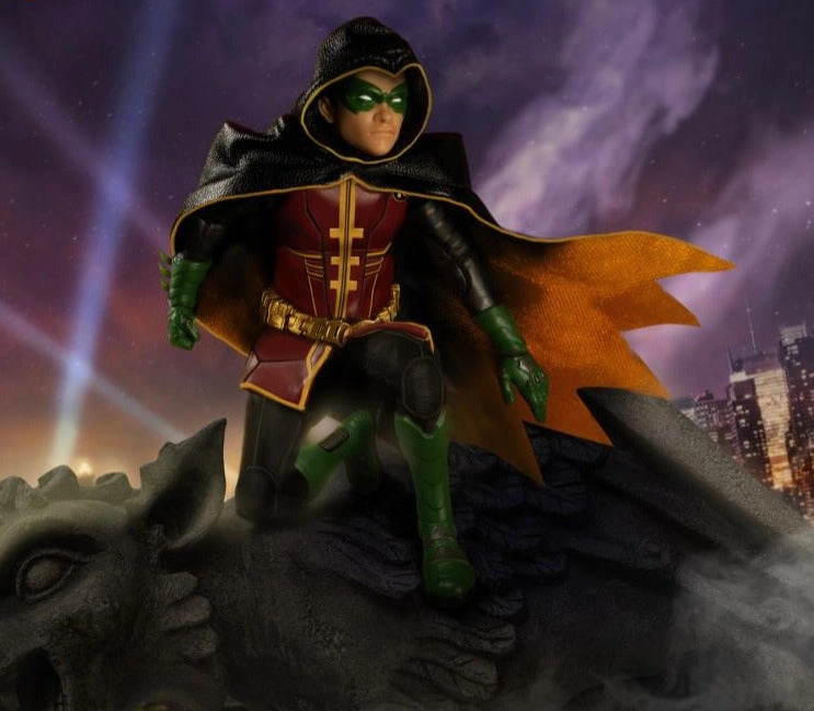 Enduring Classic Role Playing Mezco Toyz ONE:12 Collective: Robin Action Figure