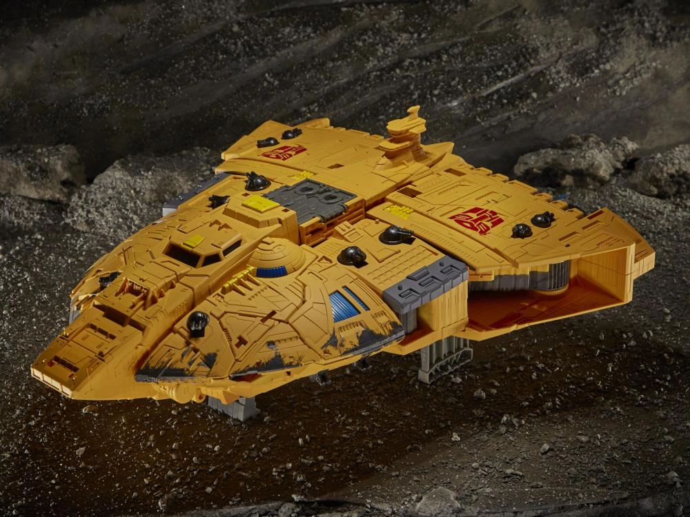 Transformers Generations War For Cybertron: Kingdom Titan Autobot Ark Action Figure WFC-K30 Holiday Ornament